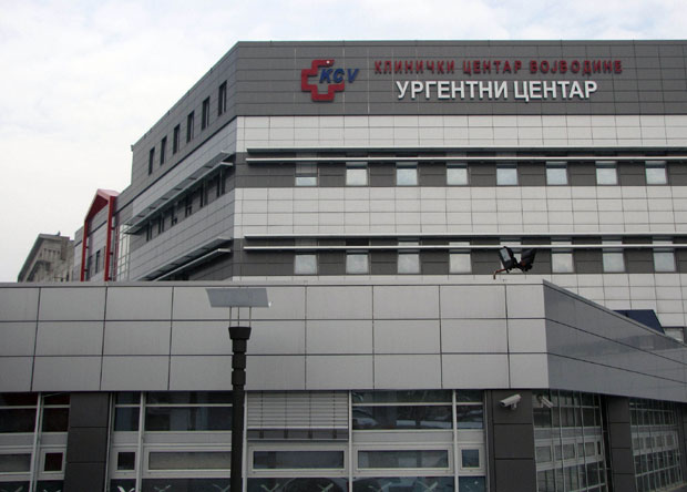 Нови Сад: После операције стање рањеног Београђанина стабилно